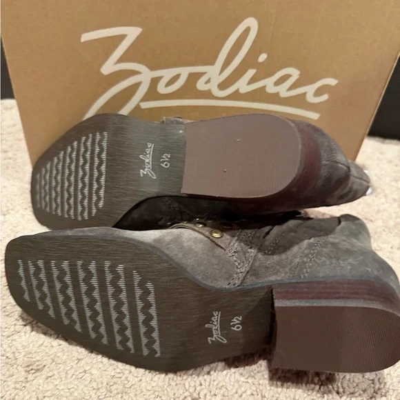 Zodiac Adele New In Box - Picture 5 of 5